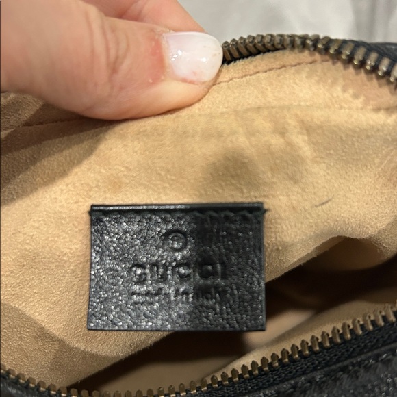 Authentic Gucci Black Marmont Double Zip Vertical Camera Bag - Picture 8 of 10